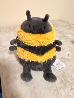 Jellycat my name is Albee bee new with tags